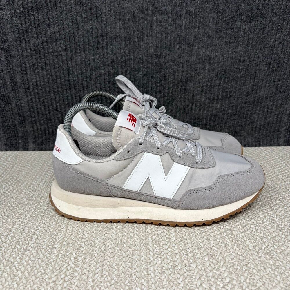 New Balance 237 Grey White Gum Athletic Shoes Women’s 7.5 / Youth 6 GS237PE